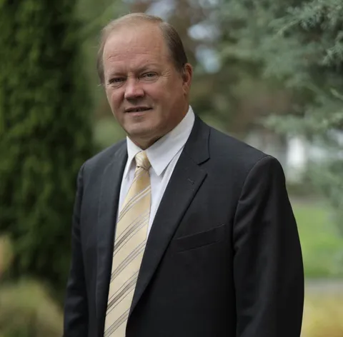 Viktor Avdeyev, Elder